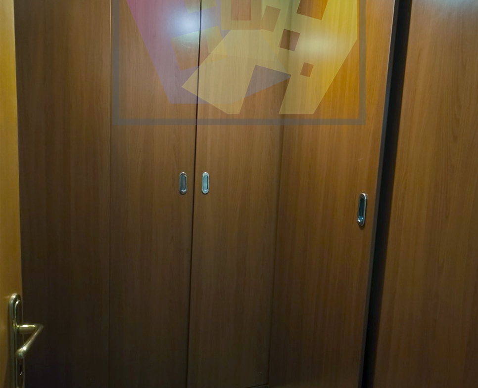 966